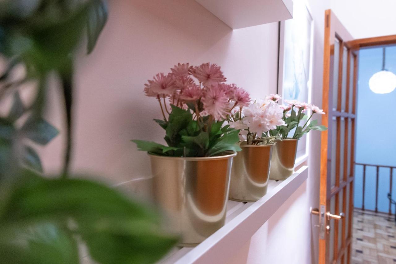 Porto Je T'Aime - Sweet Rooms บีลาโนวาเดกายา ภายนอก รูปภาพ