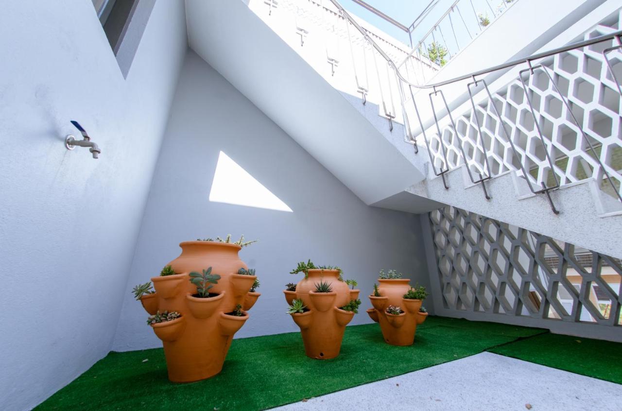 Porto Je T'Aime - Sweet Rooms บีลาโนวาเดกายา ภายนอก รูปภาพ