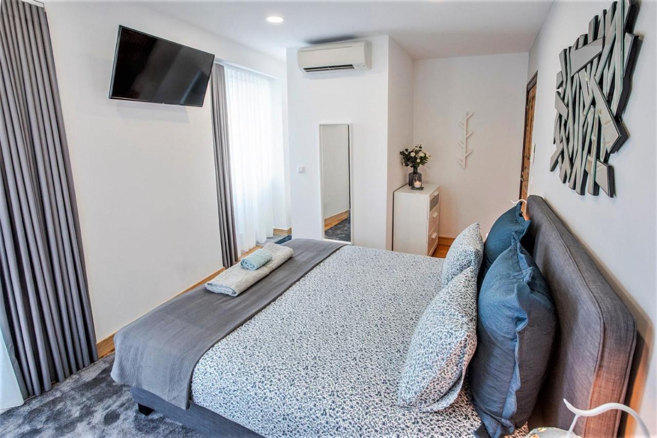 Porto Je T'Aime - Sweet Rooms บีลาโนวาเดกายา ภายนอก รูปภาพ